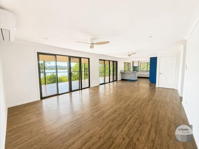 Spacious 4 Bedroom Island Home with Stunning Bay Views