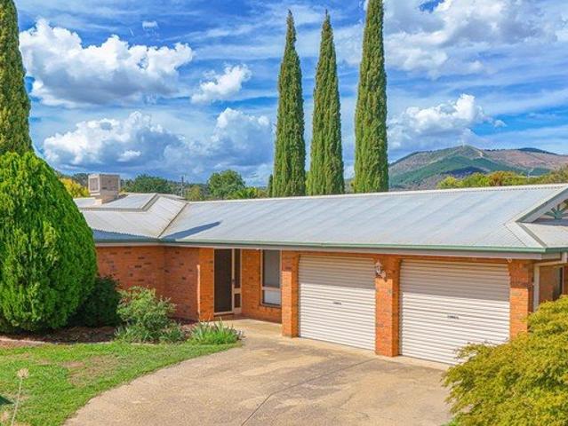 Spacious 4 Bedroom Living on a Generous Block