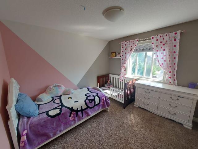 Spacious 4 Bedroom with 3.5 Bathrooms!
