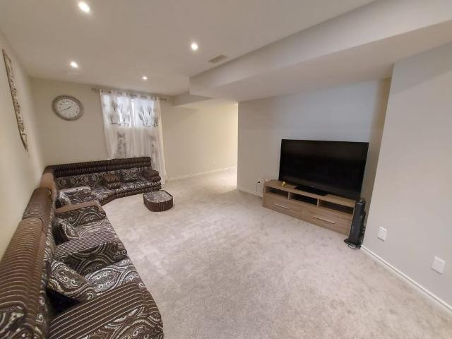 Spacious 4 Bedroom with 3.5 Bathrooms!