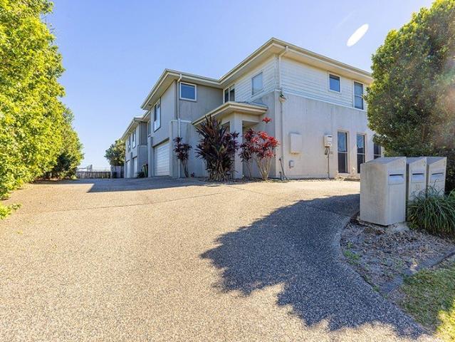 Spacious 4 Bedroom Townhouse