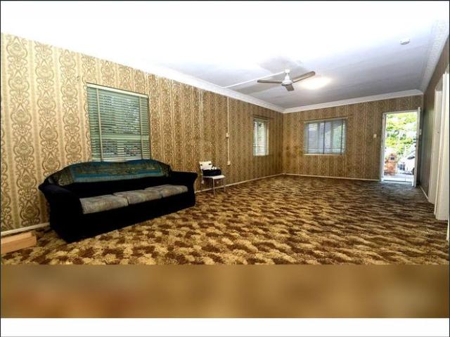 Spacious 4 Bedroom Unit in Prime Location