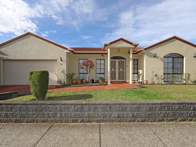Spacious 4Bedroom Family Home in Prime Rowville Location