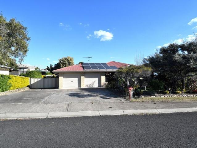 Spacious 4Bedroom Home in a convenient Lowood Location