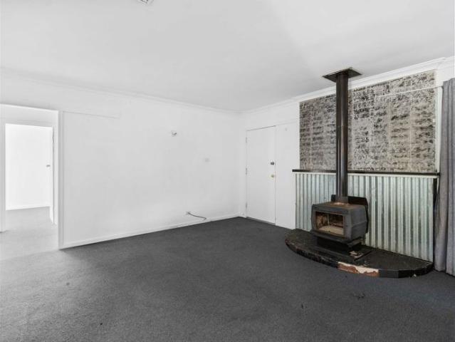 Spacious 4x2 Family Home!