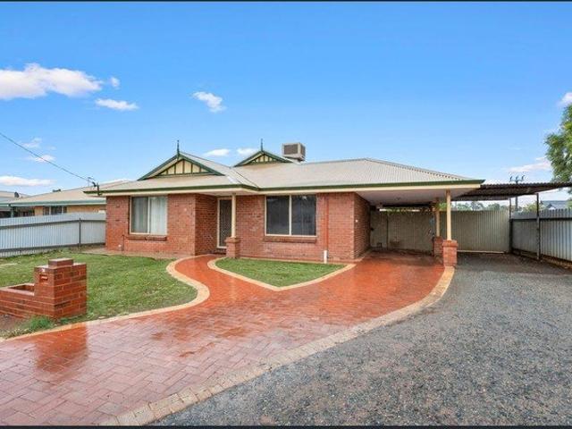 Spacious 4x2 Family Home with Pool