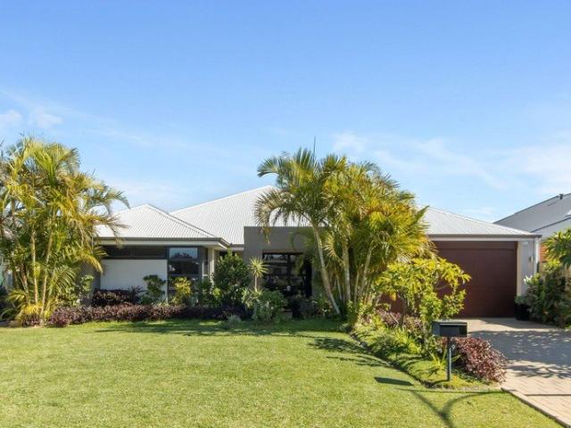 Spacious 4x2 Family Home with Stunning Backyard & Spa
