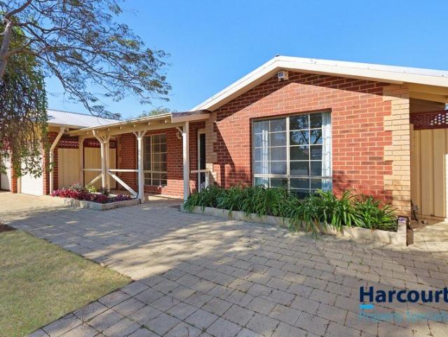 Spacious 4x2 Home in Top School Catchments Applecross & Rossmoyne