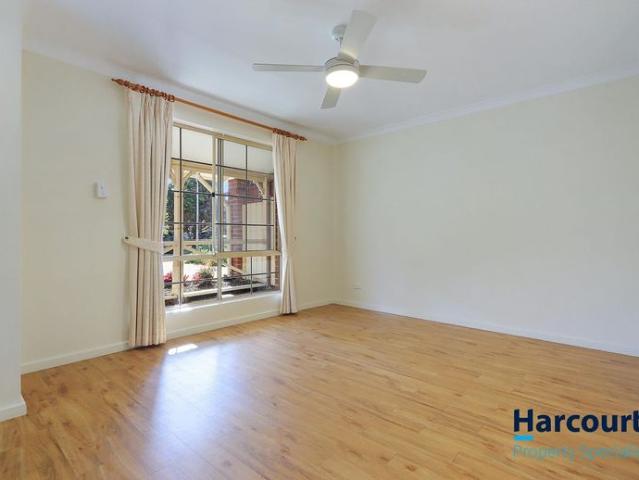 Spacious 4x2 Home in Top School Catchments Applecross & Rossmoyne