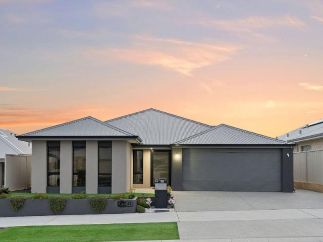 Huge 4x3 Beachside Family Home HOME OPEN 19th July 12 pm