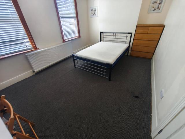Spacious 5/6 Bedroom House – Wood Green