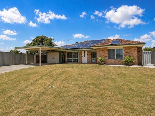 Spacious 5 Bedroom, 2 Bathroom Home with Open Plan Living & Huge Outdoor Entertaining
