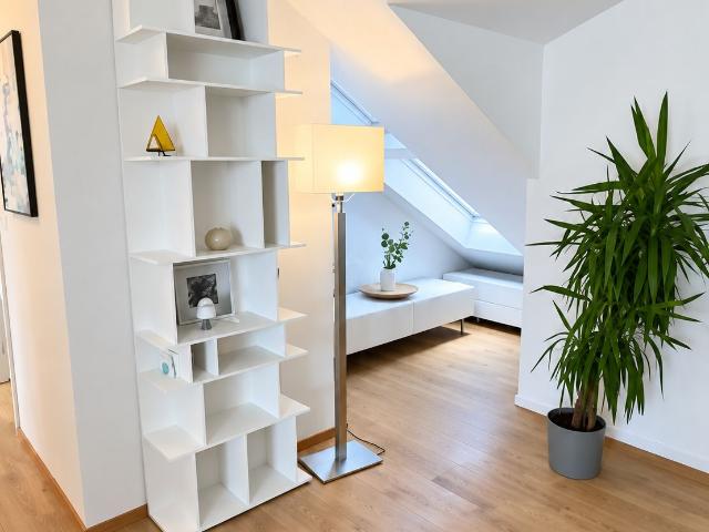 Spacious 5 Bedroom Apartment in Munich | Near U3 & S Bahn