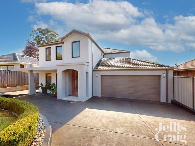 Spacious 5 Bedroom Family Haven in Nunawading Fully Furnished!