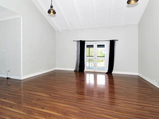 Spacious 5 Bedroom Family Home