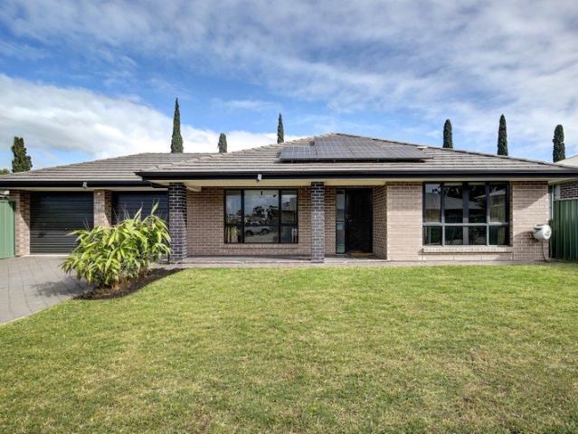 Spacious 5 Bedroom Family Home
