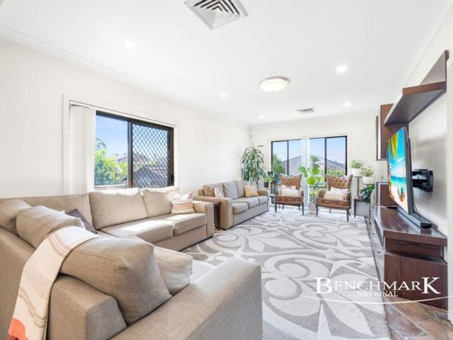 Spacious 5 Bedroom Family Home