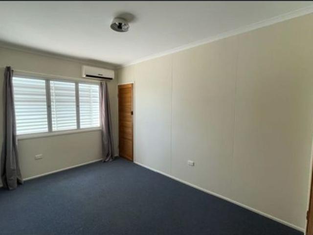 Spacious 5 Bedroom Family Home – Convenient Location & Plenty of Parking!