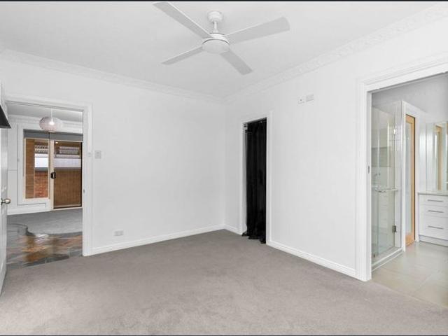 Spacious 5 Bedroom Family Home in a Prime Geelong Location