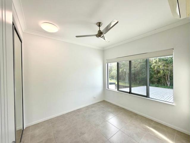 Spacious 5 Bedroom Family Home in a Prime Location