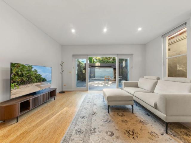 Spacious 5 Bedroom Family Home in a Prime Queens Park Location