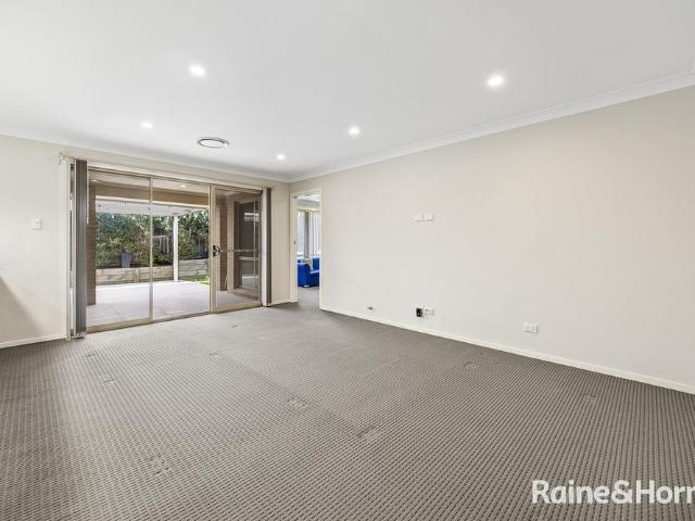 Spacious 5 Bedroom Family Home in Prime Location