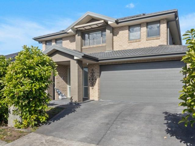 Spacious 5 Bedroom Family Home in Tullimbar!