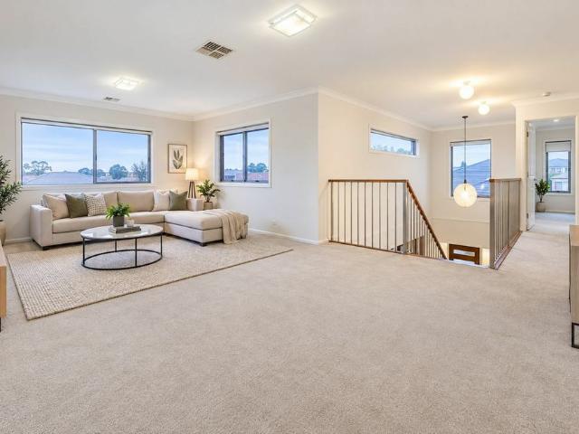 Spacious 5 Bedroom Family Home including Two Master Suites & Multiple Living Areas