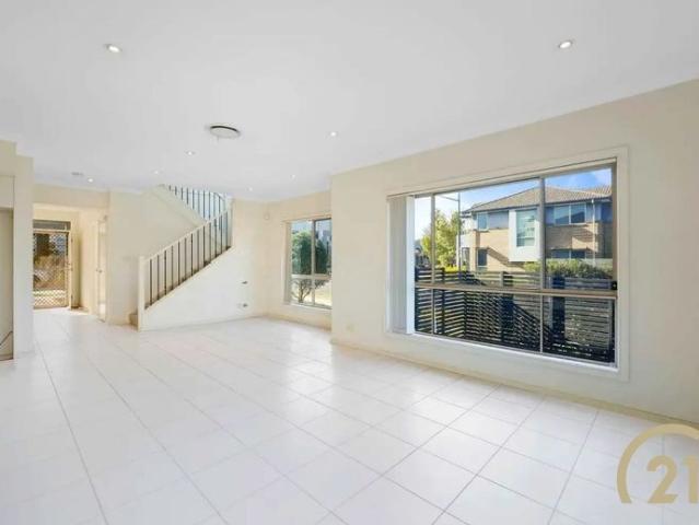 Spacious 5 Bedroom Family Home, Located In West Hoxton!
