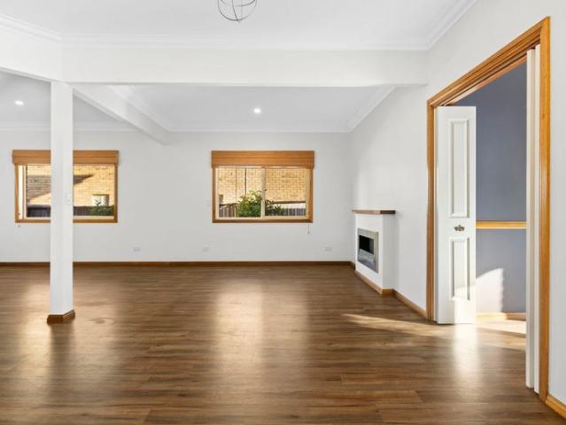 Spacious 5 Bedroom Family Home Plus Study with Pool, Shed & Side Access!