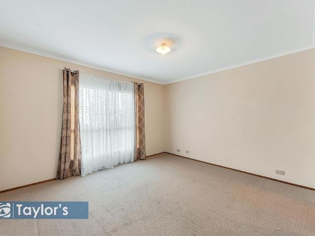 Spacious 5 Bedroom Family Home with Multiple Living Areas