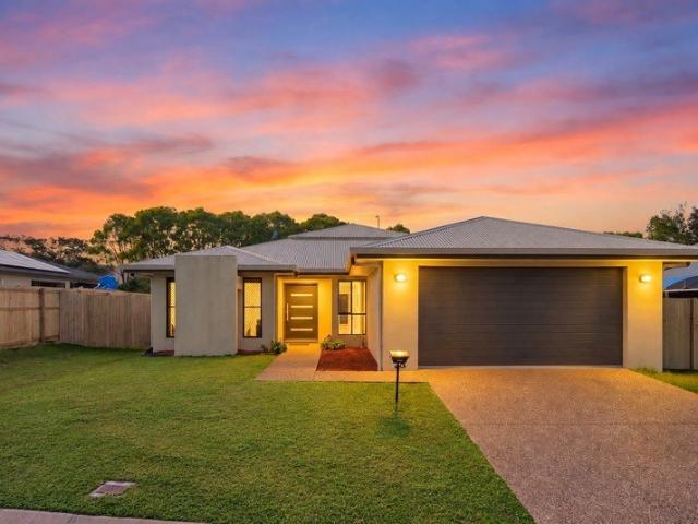SPACIOUS 5 BEDROOM FAMILY HOME WITH NO REAR NEIGHBOURS & SIDE ACCESS