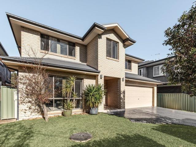 Spacious 5 Bedroom Family Home with Pool in the Heart of Northmead
