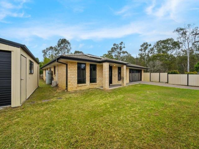 Spacious 5 Bedroom Family Home with Private Position