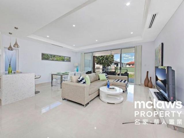 Spacious 5 Bedroom Family Rental in the Heart of Hurstville