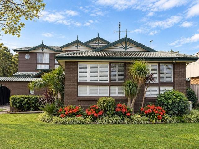 Spacious 5 Bedroom Furnished Family Home in Baulkham Hills