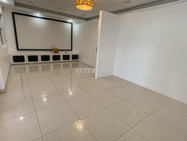 Spacious 5 Bedroom House in Kemps Creek