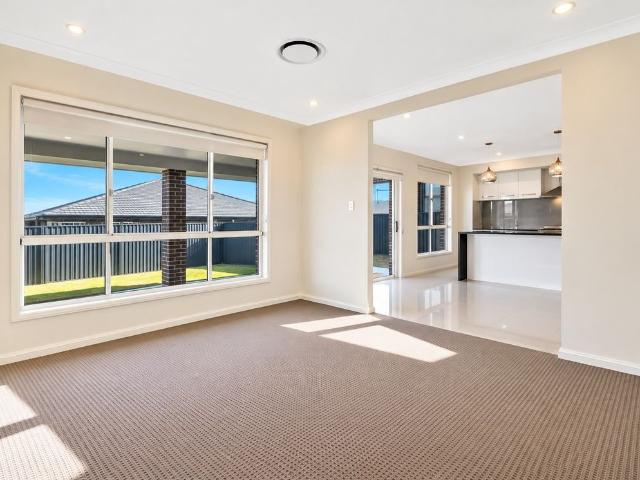 SPACIOUS 5 BEDROOM HOME