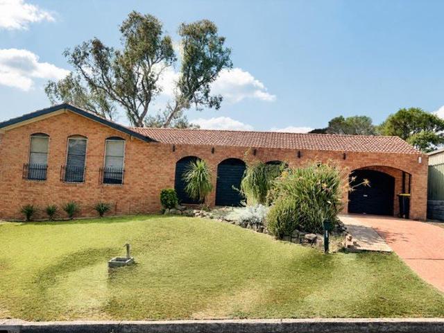 Spacious 5 Bedroom Home with Multiple Ensuites & Rear Balcony