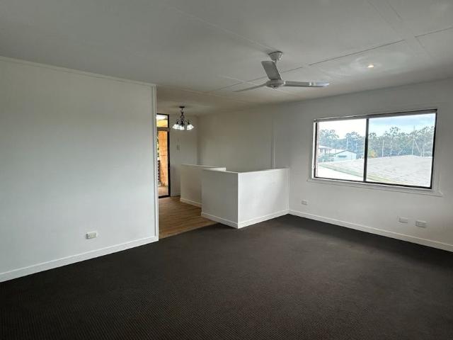 SPACIOUS 5 BEDROOM HOME WITH DUAL LIVING FOR RENT IN KIN KORA!