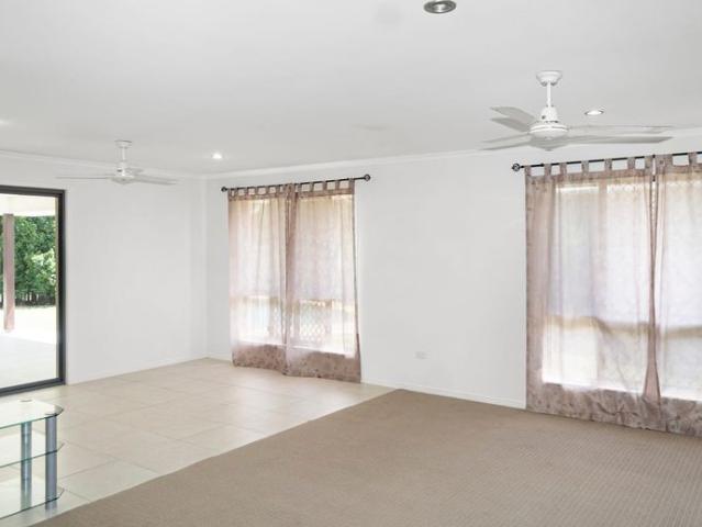 Spacious 5 Bedroom Home with Pool in Central Bargara!