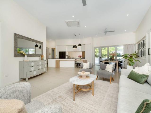 Spacious 5 Bedroom Home with Pool in the Fairways Estate