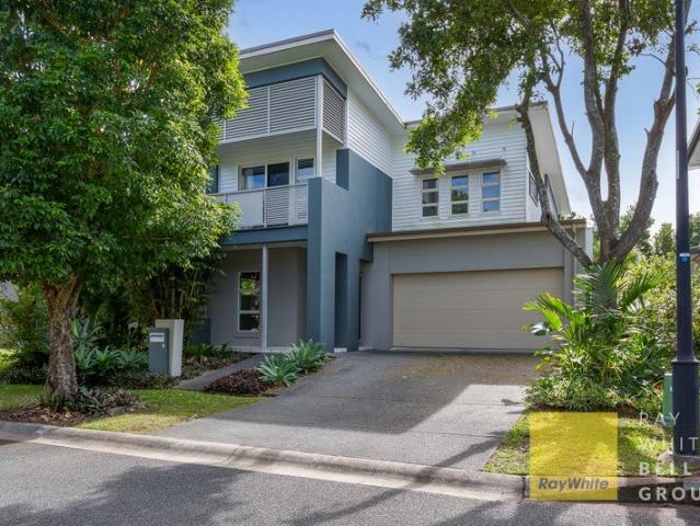 Spacious 5 Bedroom Home in Cova Estate