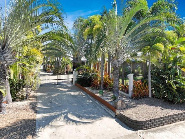 SPACIOUS 5 BEDROOM HOME ON EXPANSIVE 2089M2 BLOCK A TRUE FAMILY OASIS WITH SPACE GALORE!