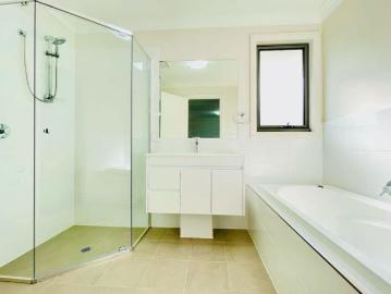 Spacious 5Bed 3Bath House for rent Oran Park