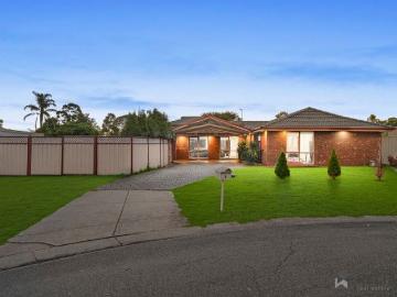 Melton West, Victoria - Garden, Parking