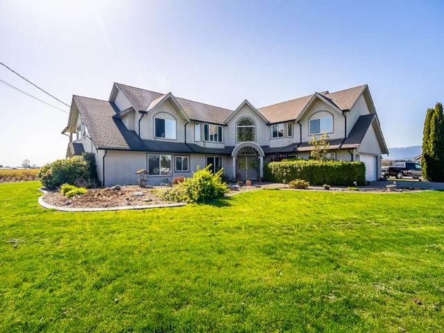 Spacious 6 Bedroom Home with Ample Parking