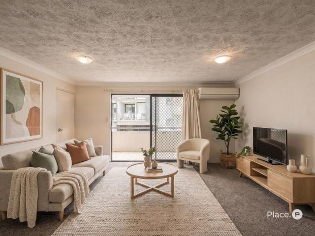 Spacious 85sqm Inner City Living with Exceptional Lifestyle Appeal