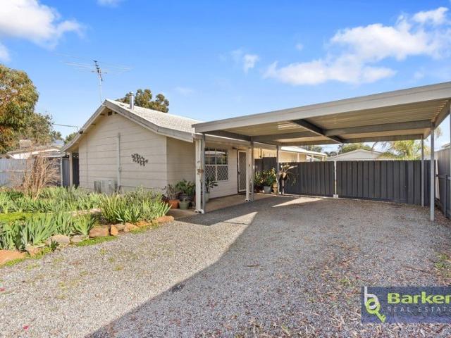 Spacious 910sqm Allotment with Shed & Rear Access