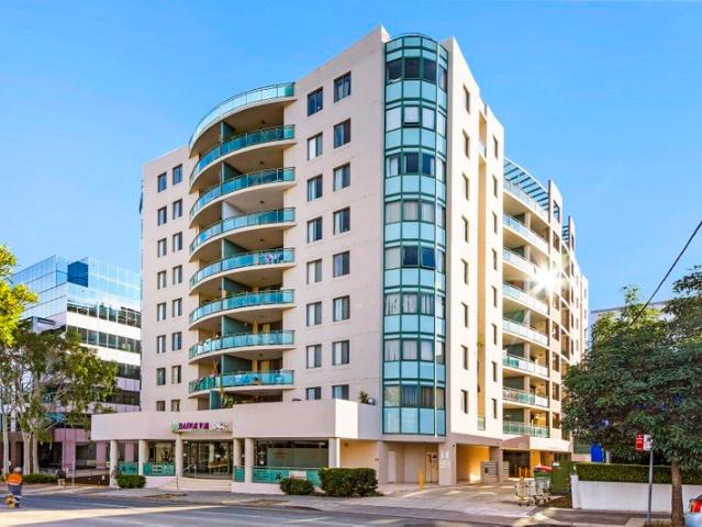 Spacious 135 sqm East Facing 3 Bedroom Apartment